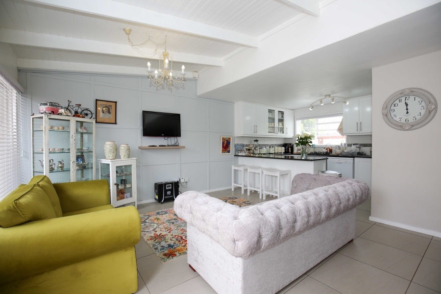 3 Bedroom Property for Sale in Plettenberg Bay Central Western Cape